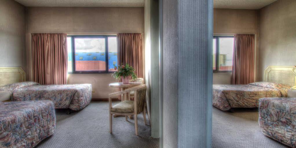 Pacific Bay Hotel Tumon Eksteriør billede